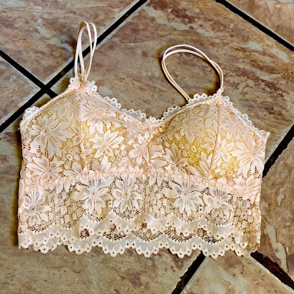 Peach bralette NWOT never worn.